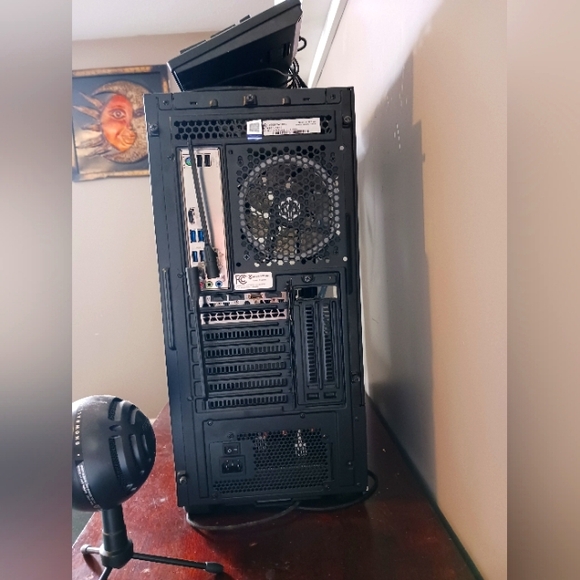 CyberPowerPC Gamer - Picture 3 of 11